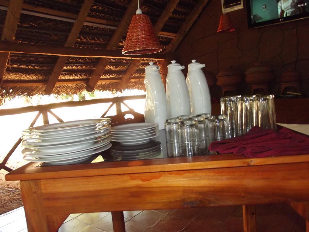 Lord Of The Forest Hotel Batticaloa Habitación foto